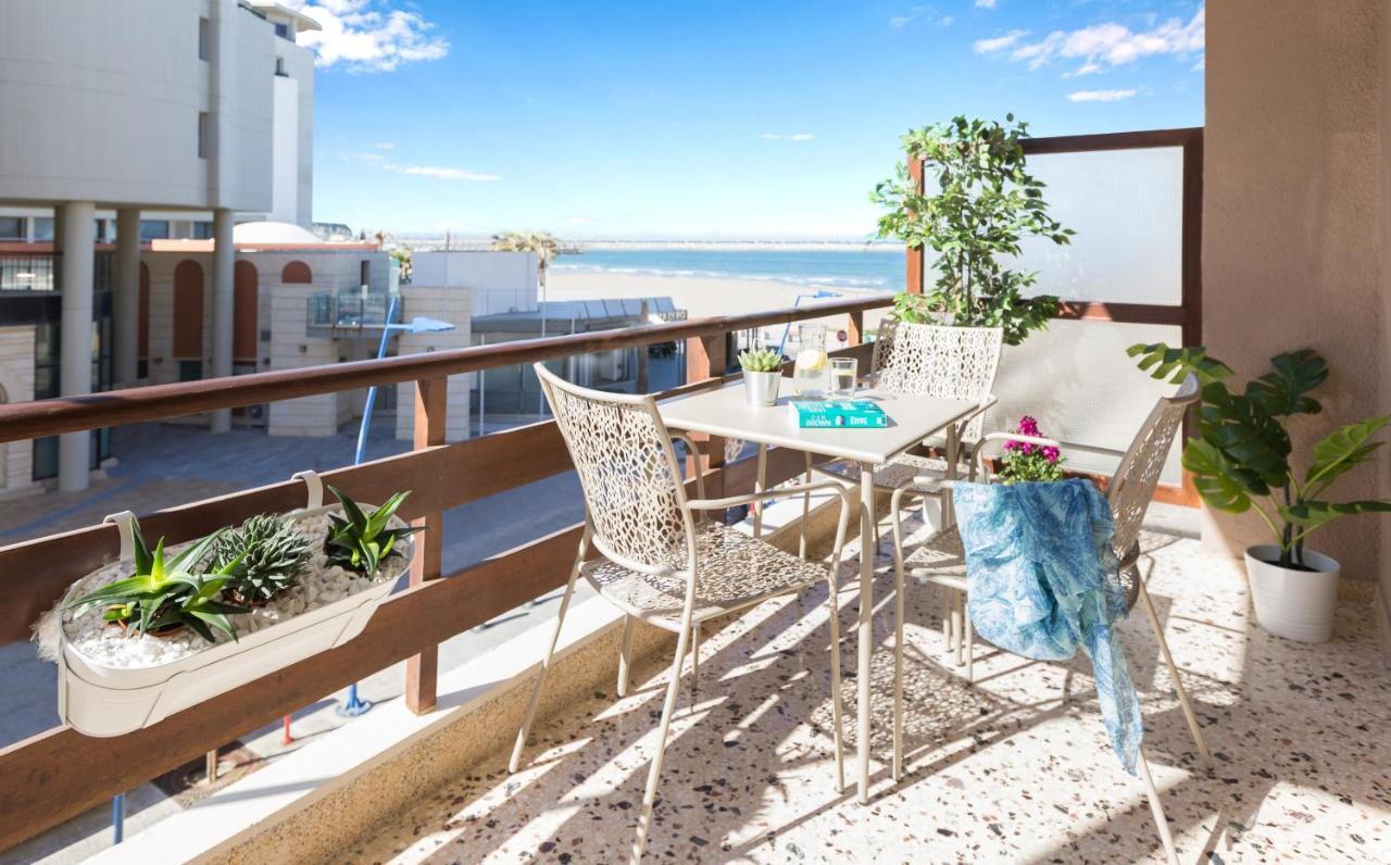 Effie'S Cozy Beach Front Apartment Rethymno  ภายนอก รูปภาพ